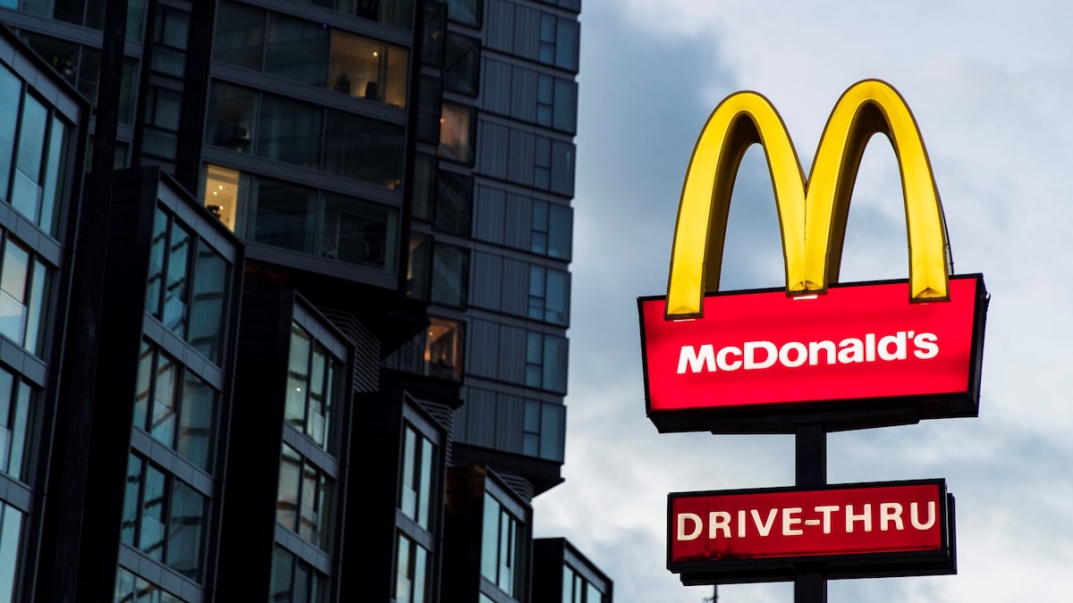 McDonald’s подали в суд из-за ИИ-системы ценообразования