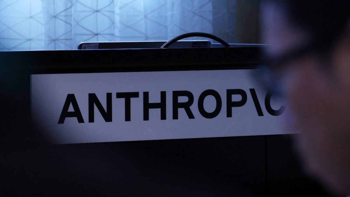 Anthropic предлагает разрешить блокировку ИИ-моделей с катастрофическим риском