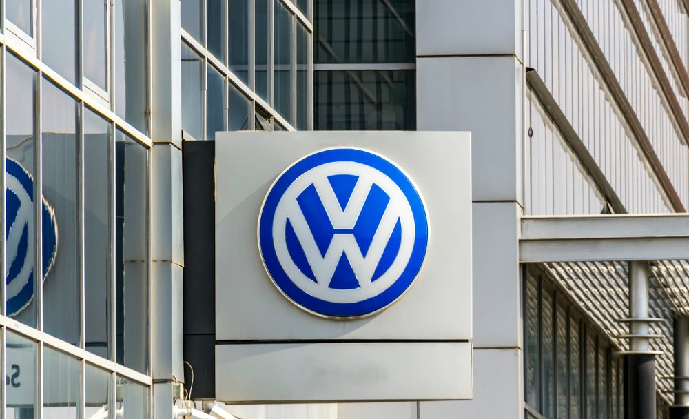 Volkswagen может заморозить зарплаты 660 тысяч сотрудников до 2030 года