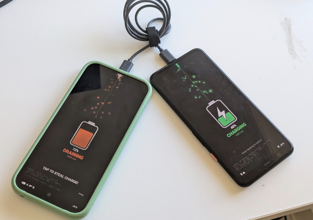 Power Struggle превращает зарядку смартфонов по USB-C в игру